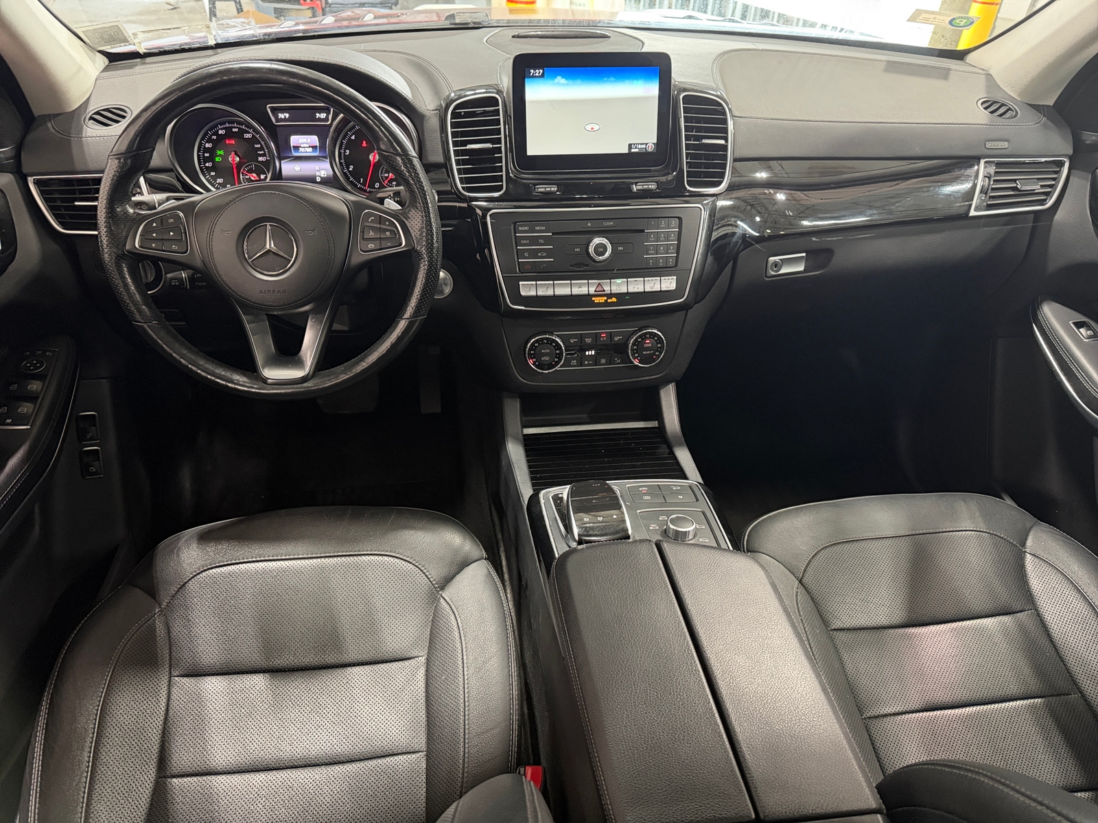 Thumbnail: 2017 Mercedes-Benz GLS - 2