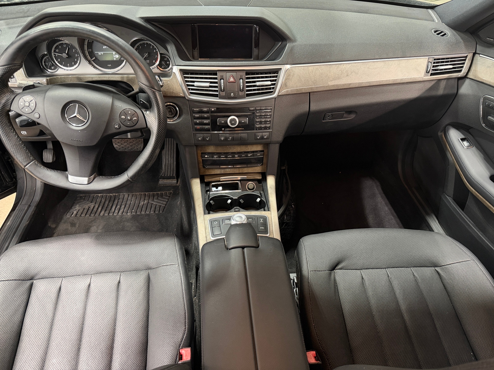 Thumbnail: 2010 Mercedes-Benz E-Class - 2
