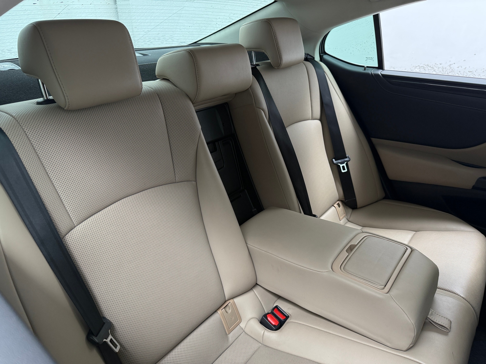 Thumbnail: 2020 Lexus ES - 5