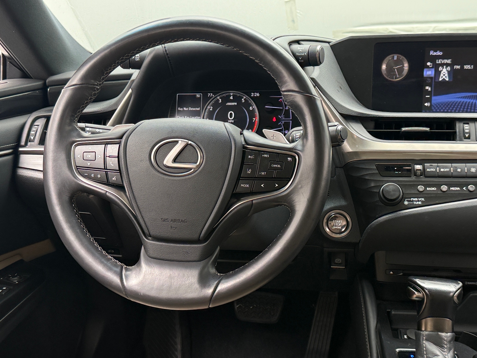 Thumbnail: 2020 Lexus ES - 4
