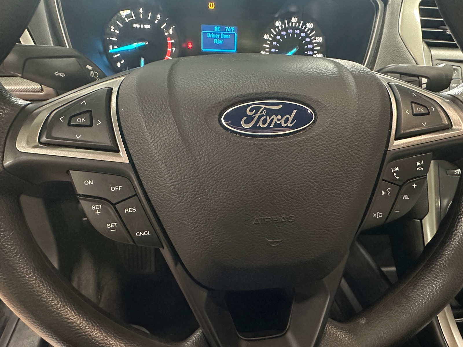 Thumbnail: 2018 Ford Fusion - 5