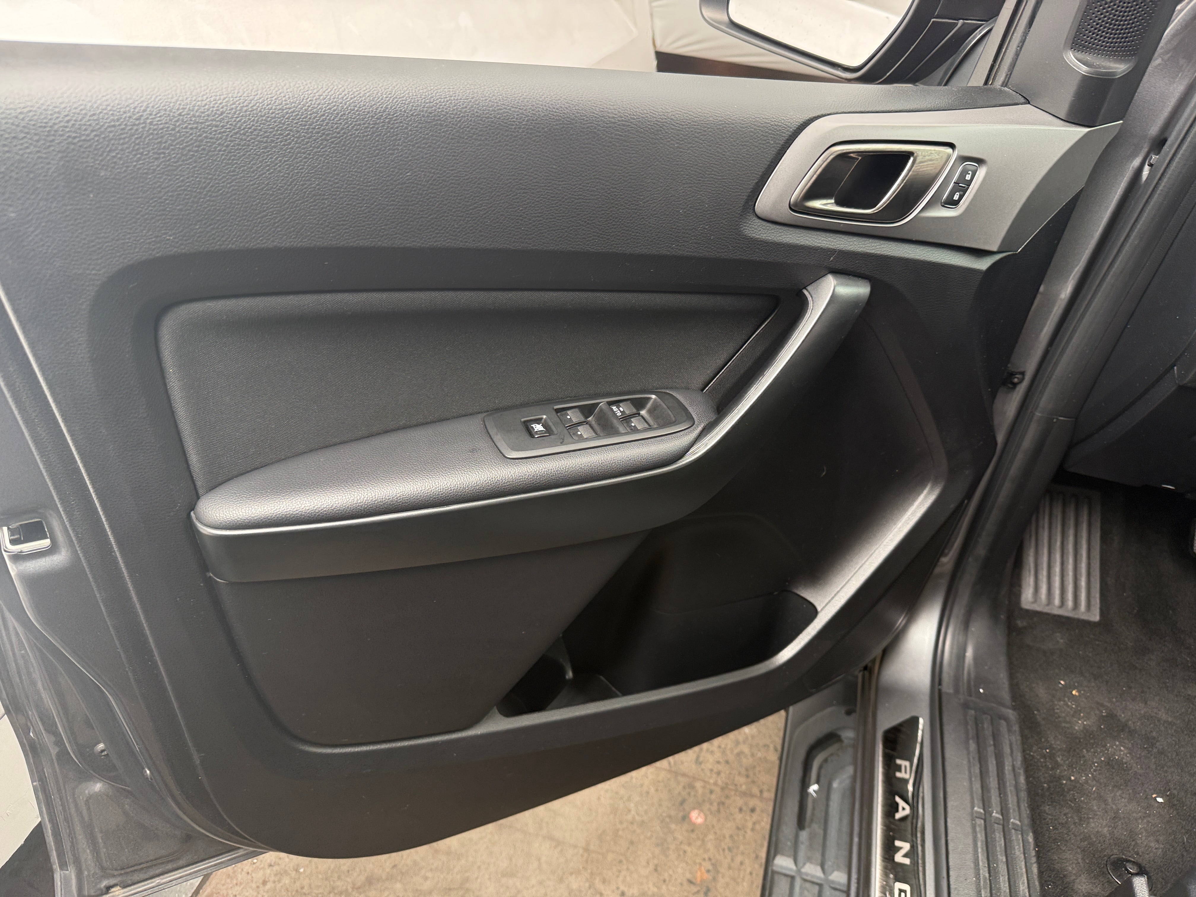 Used 2021 Ford Ranger XLT with VIN 1FTER4FH9MLD62459 for sale in Little Rock