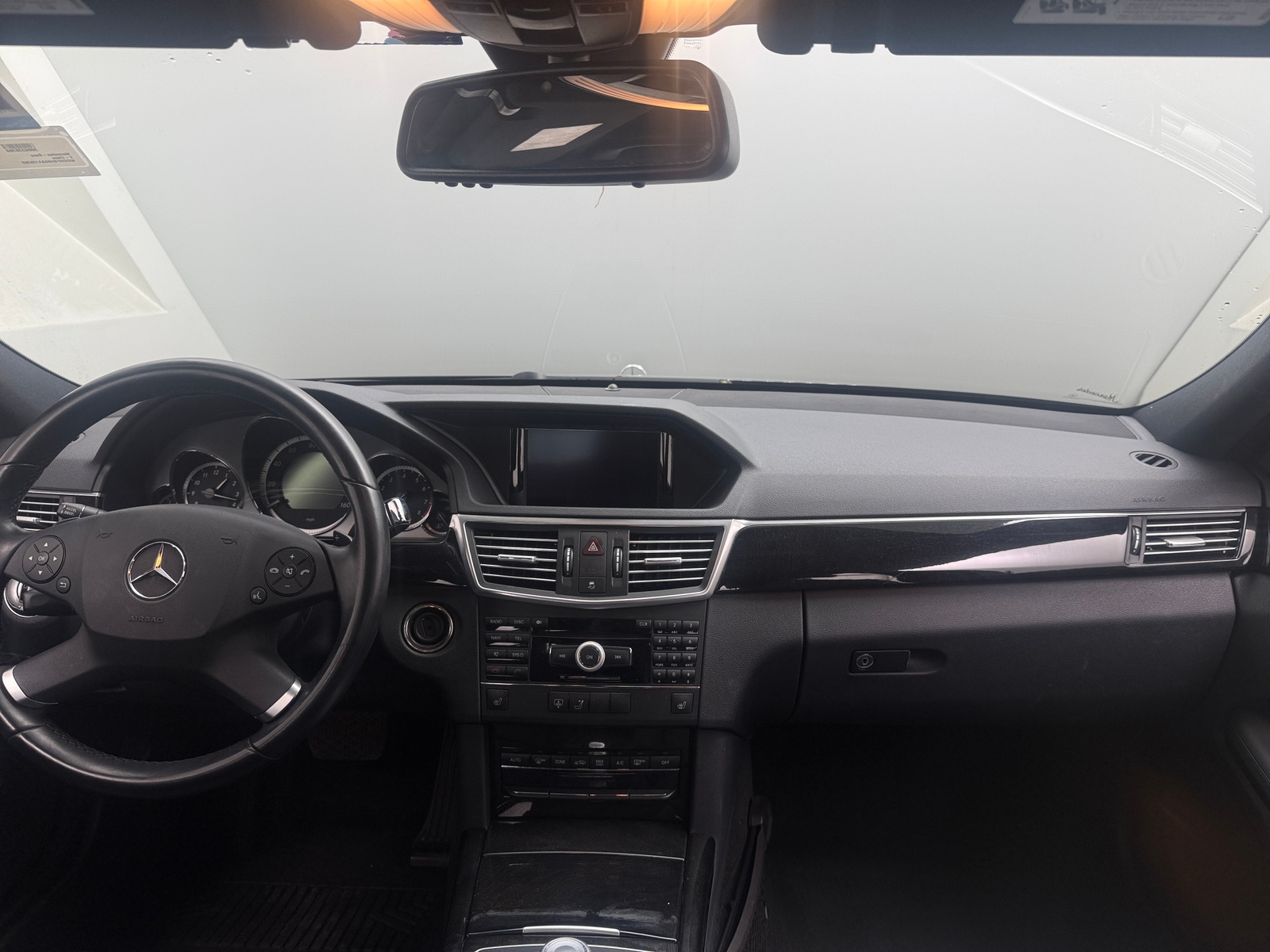 Thumbnail: 2010 Mercedes-Benz E-Class - 2