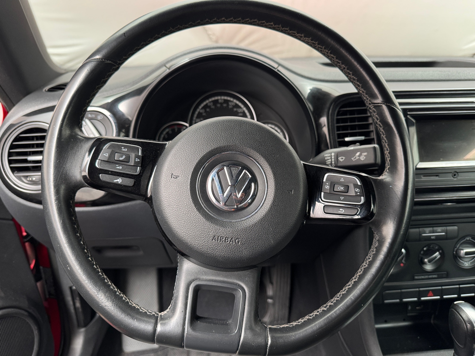 Thumbnail: 2016 Volkswagen Beetle - 5