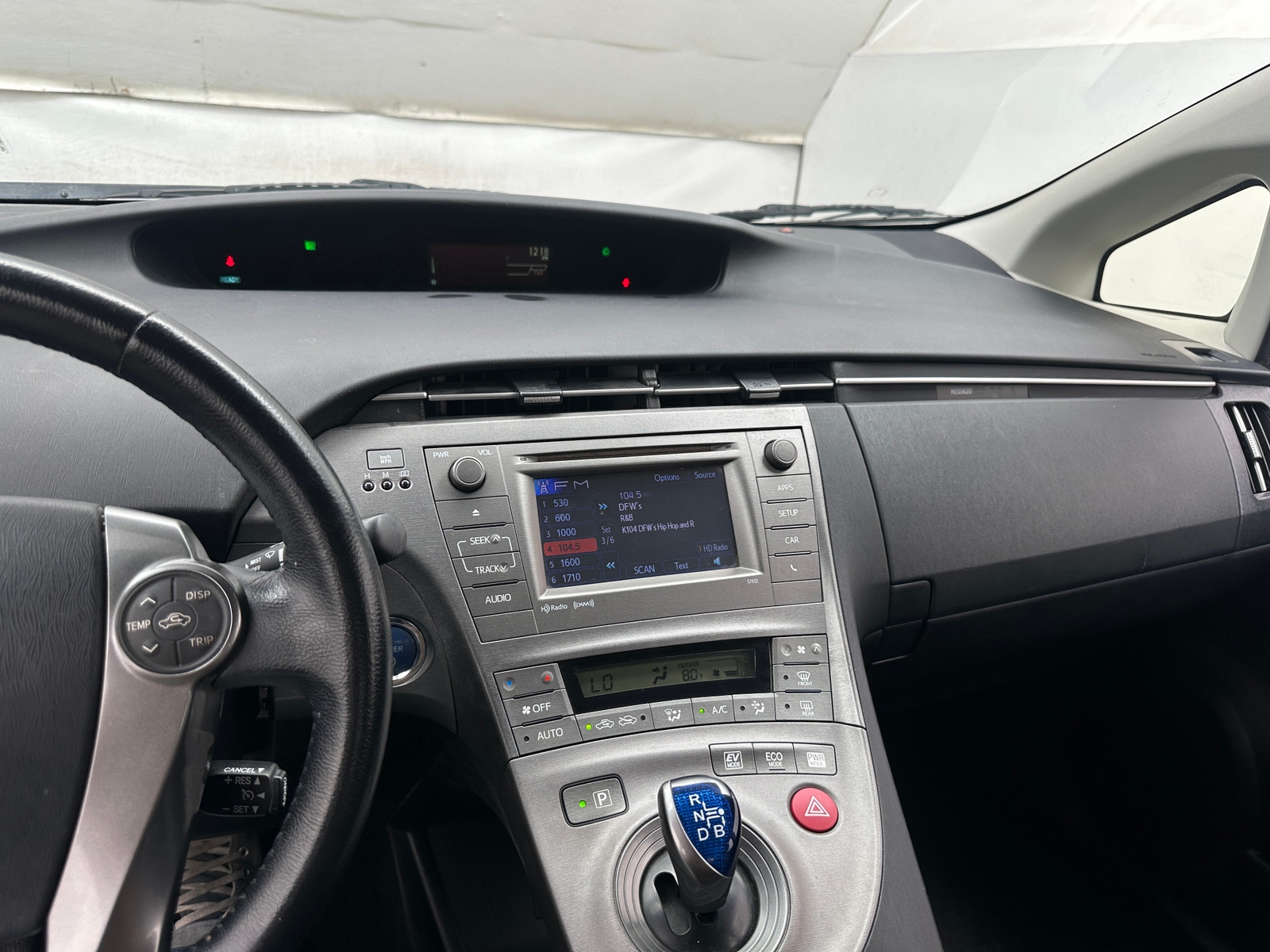 Thumbnail: 2013 Toyota Prius - 4