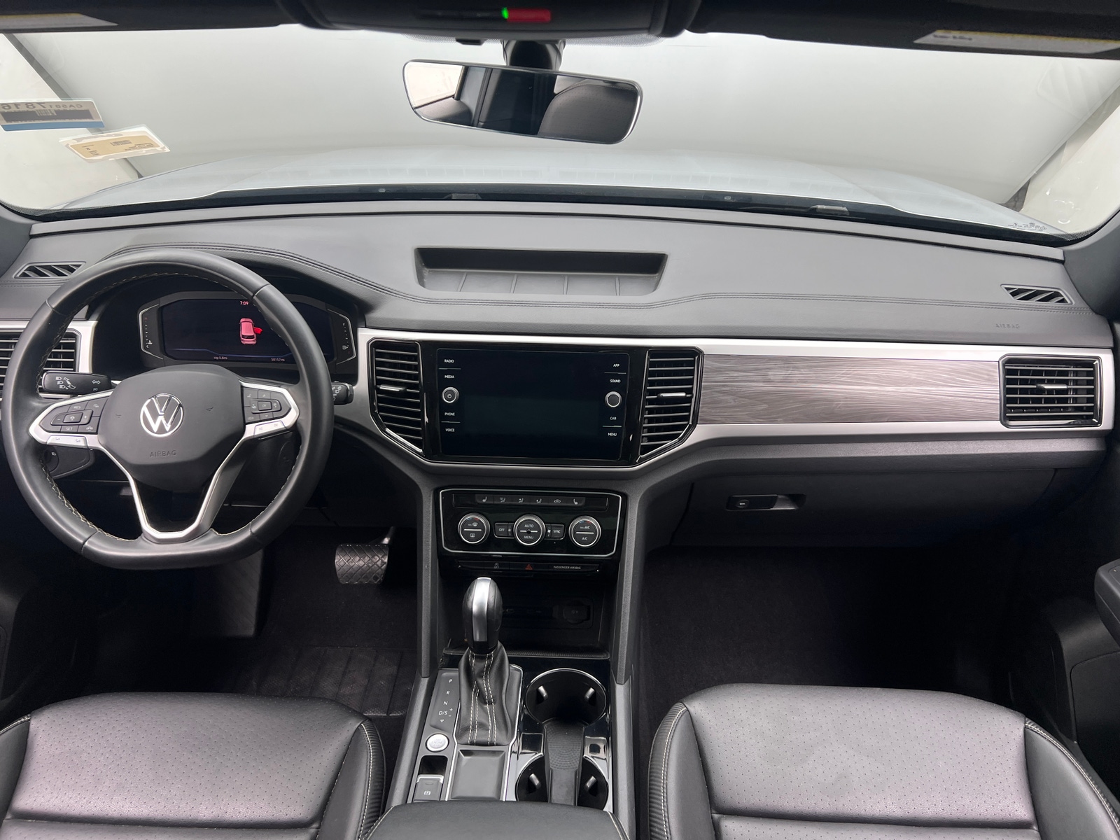 Thumbnail: 2023 Volkswagen Atlas - 2