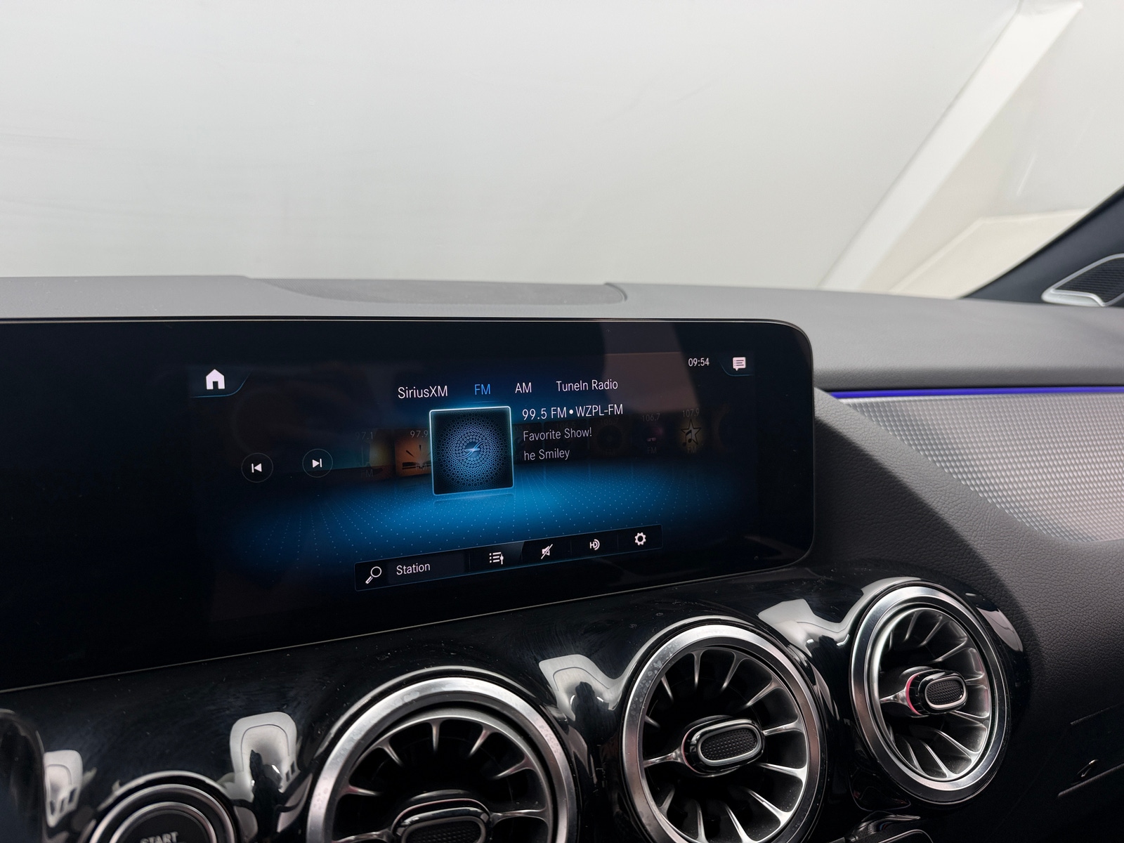 Thumbnail: 2023 Mercedes-Benz GLA - 3
