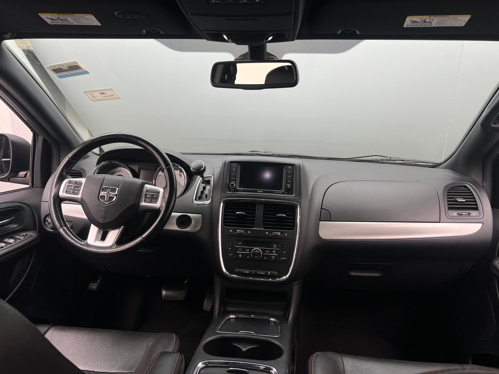 Thumbnail: 2019 Dodge Grand Caravan - 2
