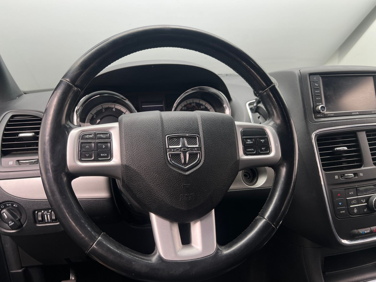 Thumbnail: 2019 Dodge Grand Caravan - 4