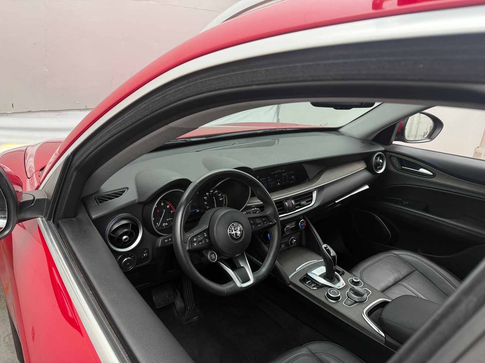 Thumbnail: 2021 Alfa Romeo Stelvio - 2