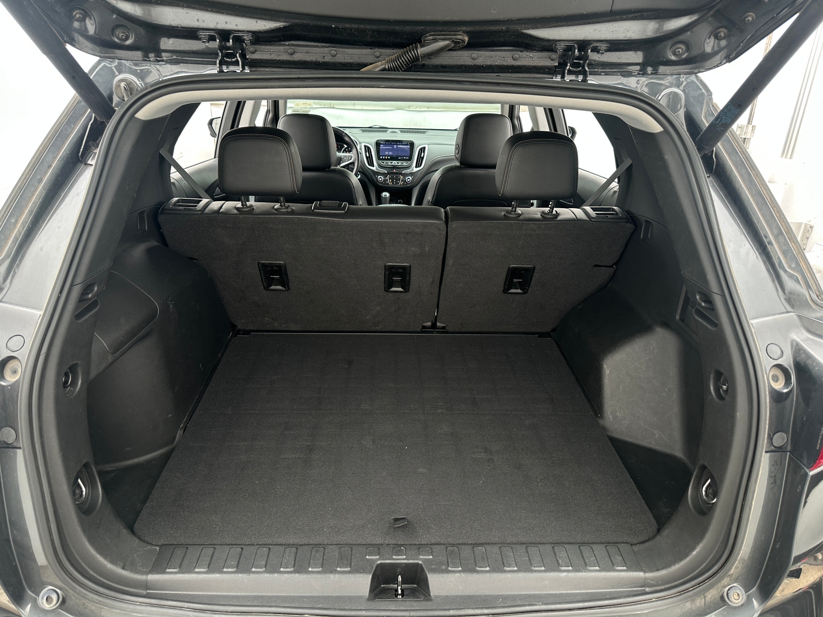 Thumbnail: 2021 Chevrolet Equinox - 6