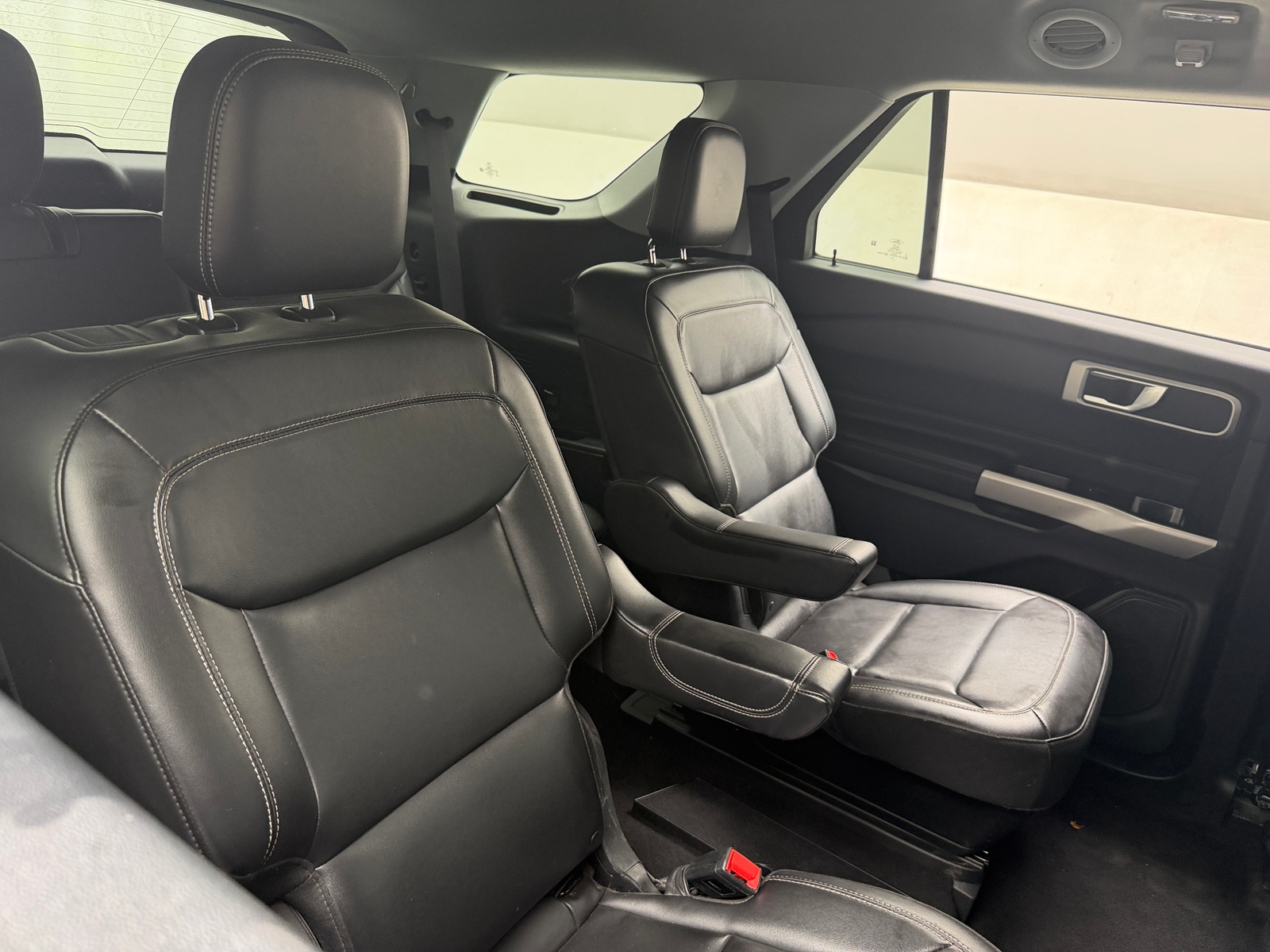 Thumbnail: 2022 Ford Explorer - 5