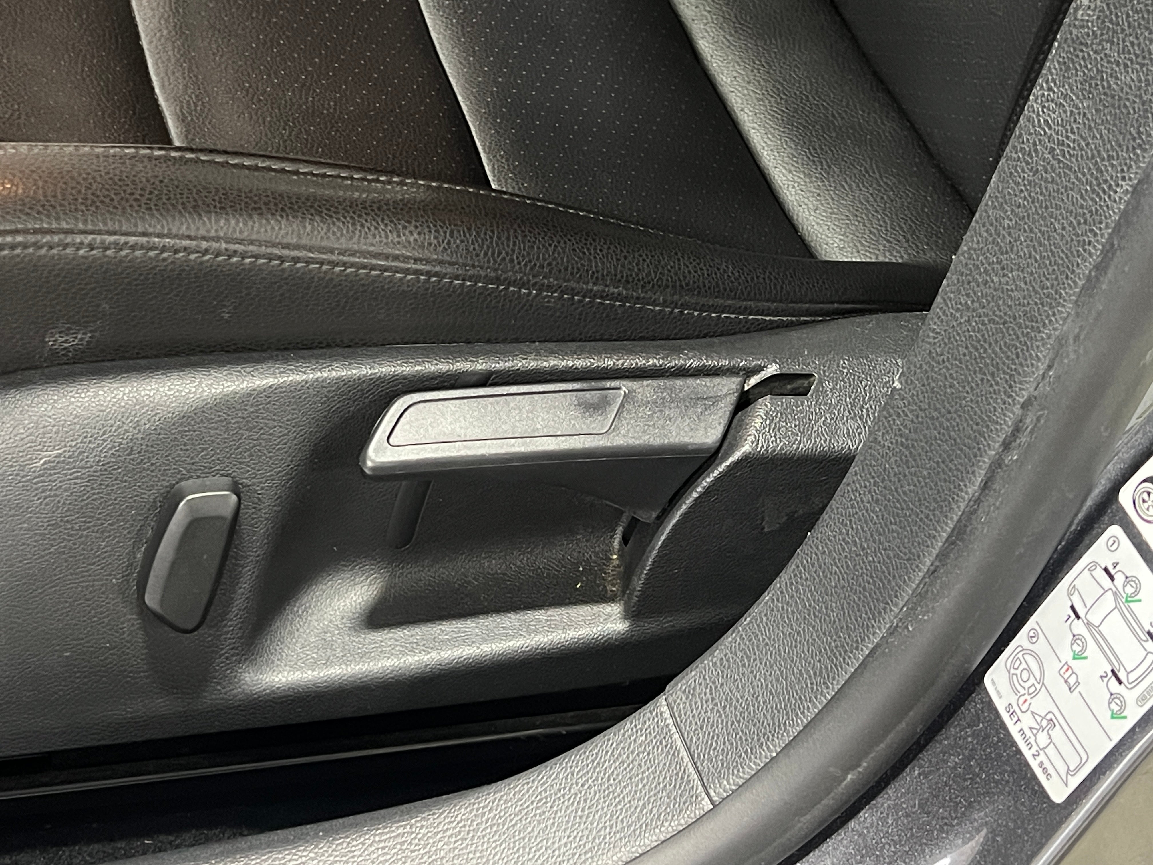 Used 2013 Volkswagen Jetta SportWagen S with VIN 3VWPP7AJ7DM697029 for sale in Pewaukee, WI