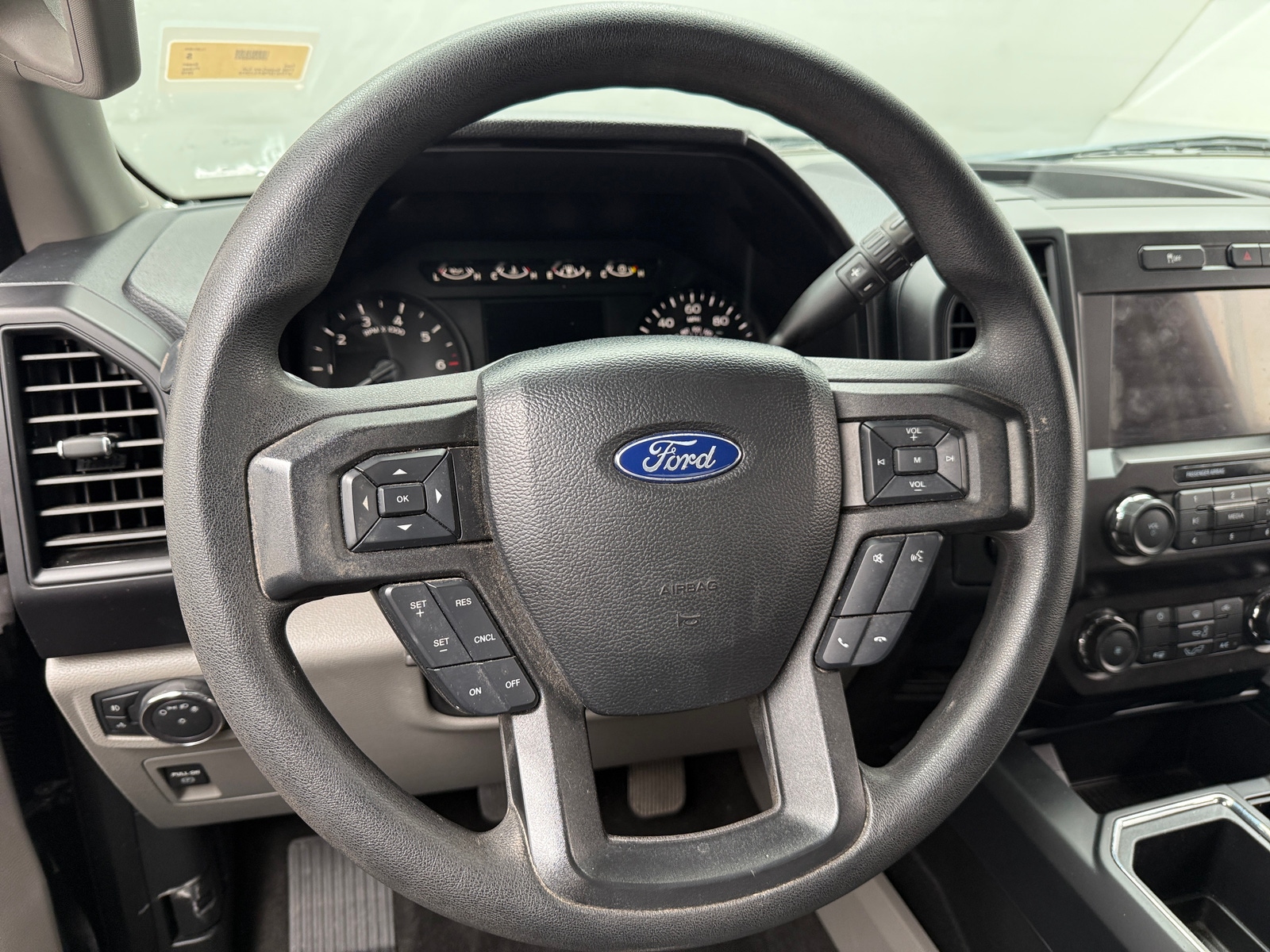 Thumbnail: 2019 Ford Econoline - 5