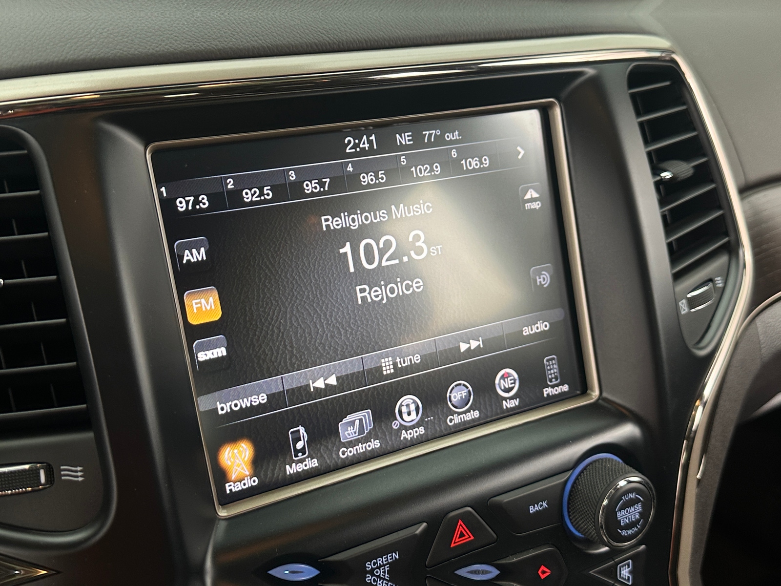 Thumbnail: 2014 Jeep Grand Cherokee - 3