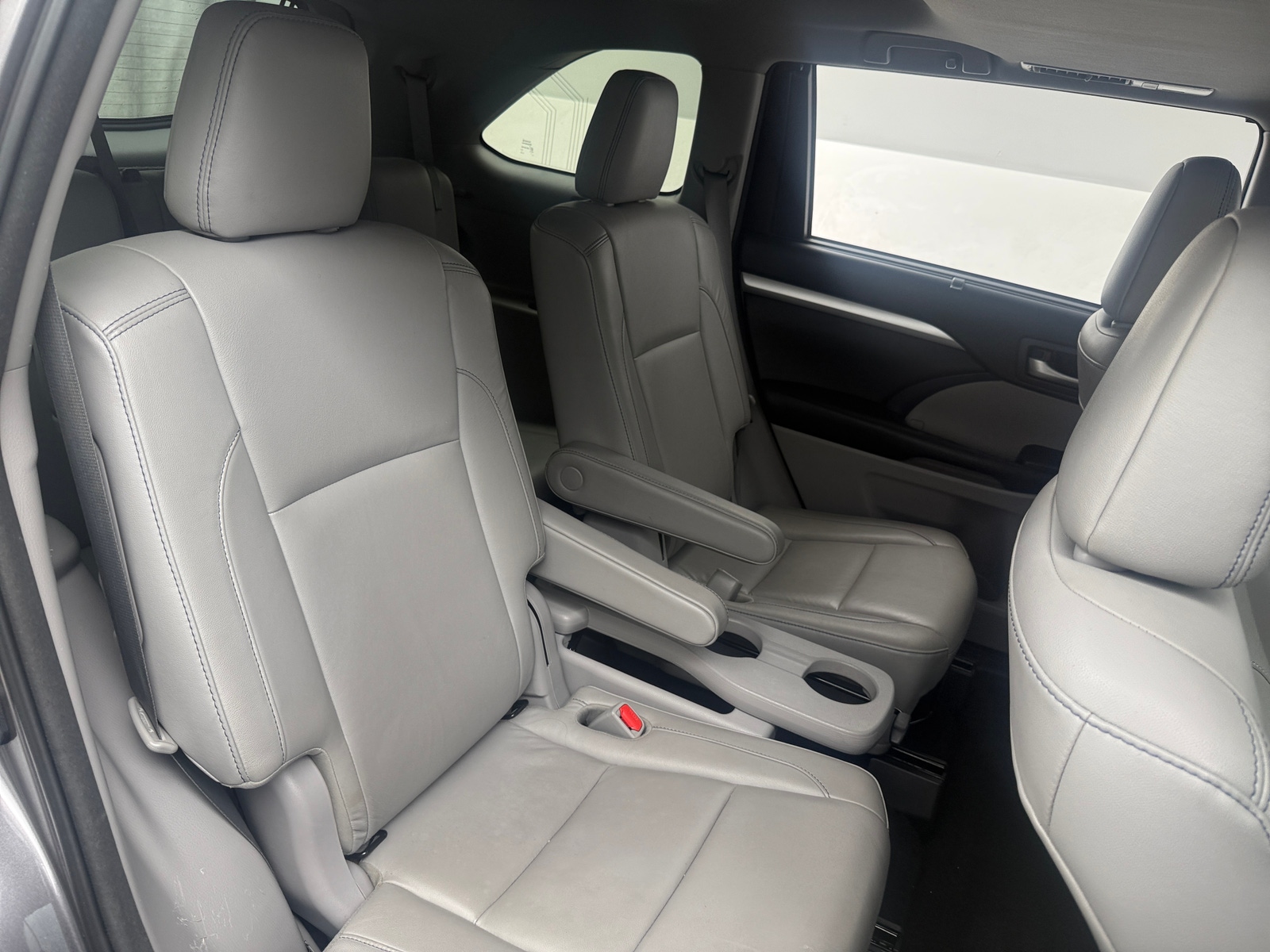 Thumbnail: 2018 Toyota Highlander - 5
