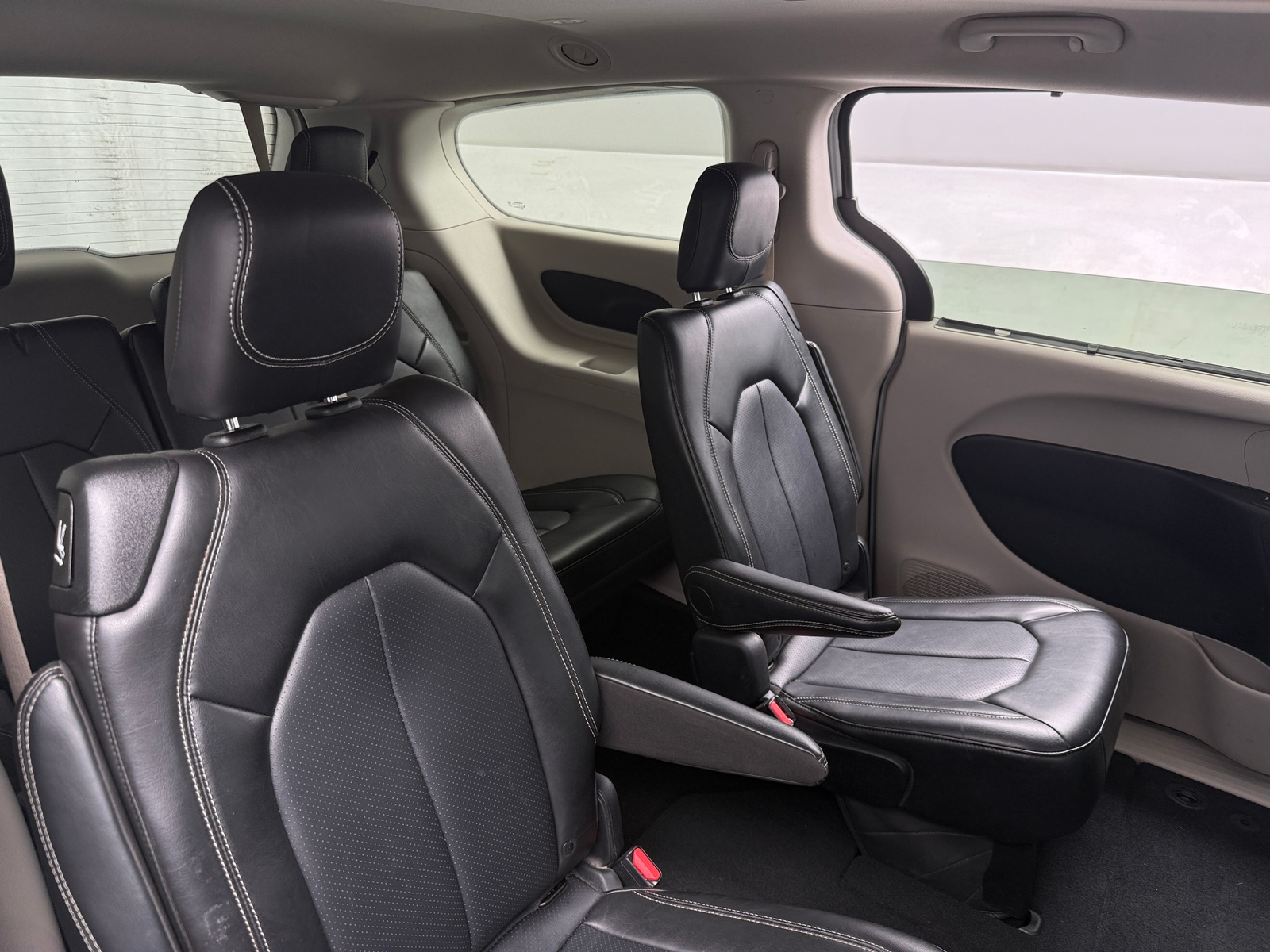 Thumbnail: 2024 Chrysler Pacifica - 5