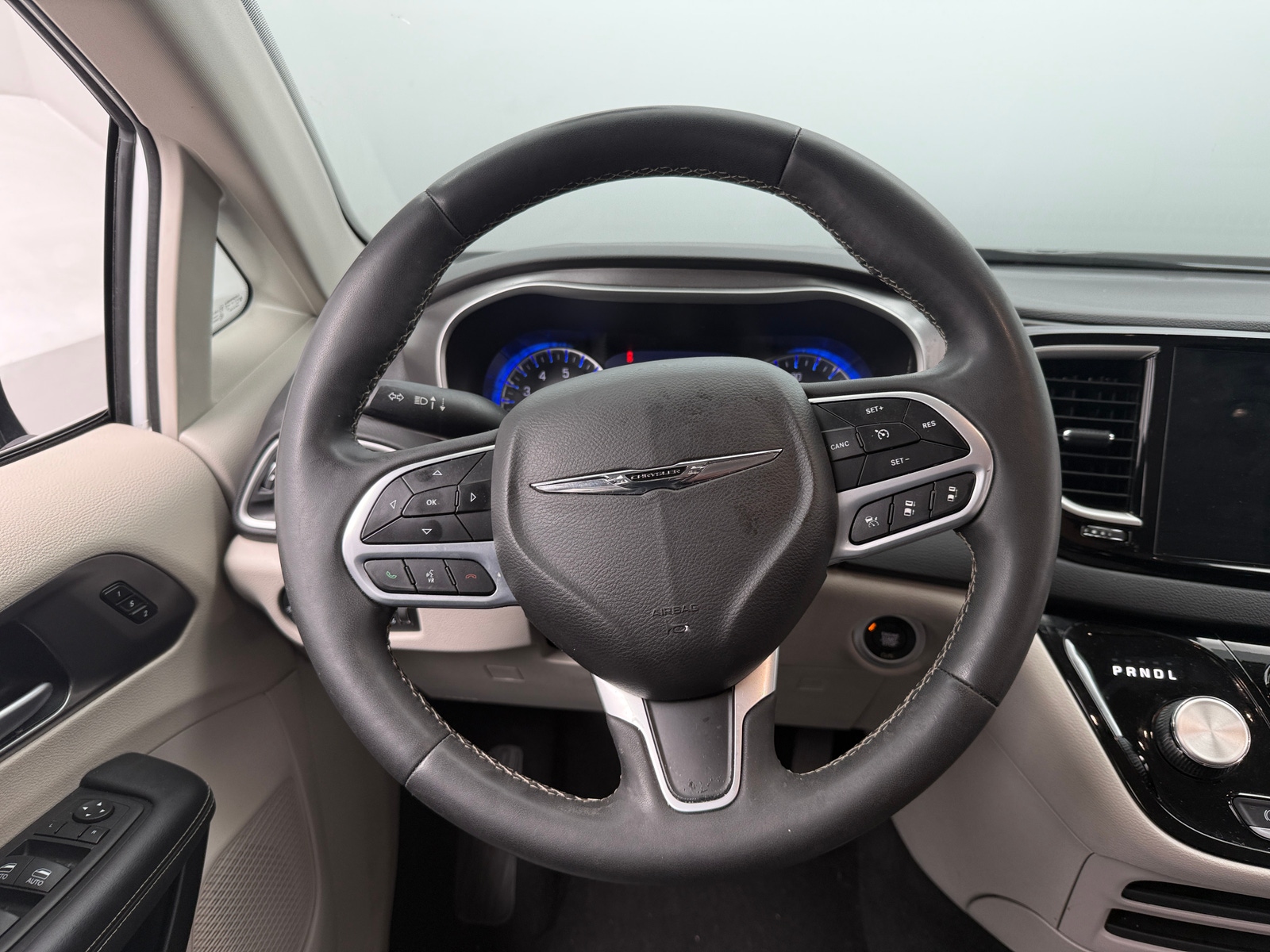 Thumbnail: 2024 Chrysler Pacifica - 4