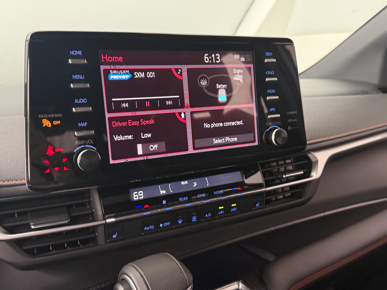 Thumbnail: 2022 Toyota Sienna - 3
