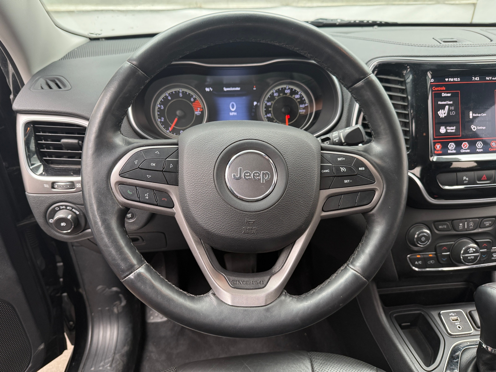 Thumbnail: 2019 Jeep Cherokee - 4