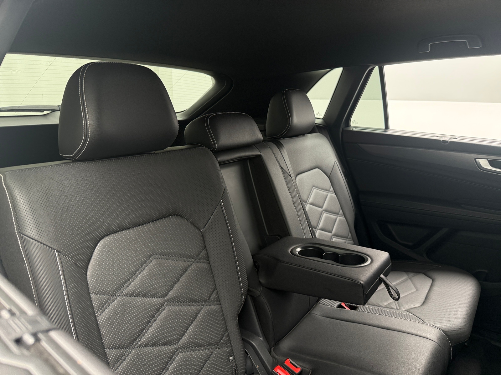 Thumbnail: 2025 Volkswagen Atlas - 6