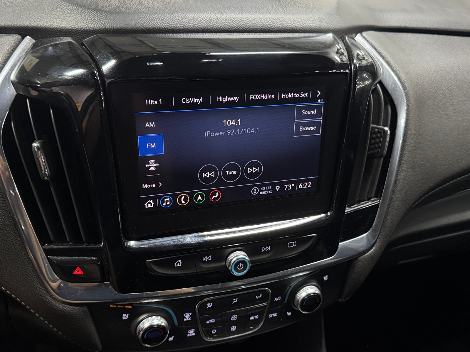 Thumbnail: 2023 Chevrolet Traverse - 3