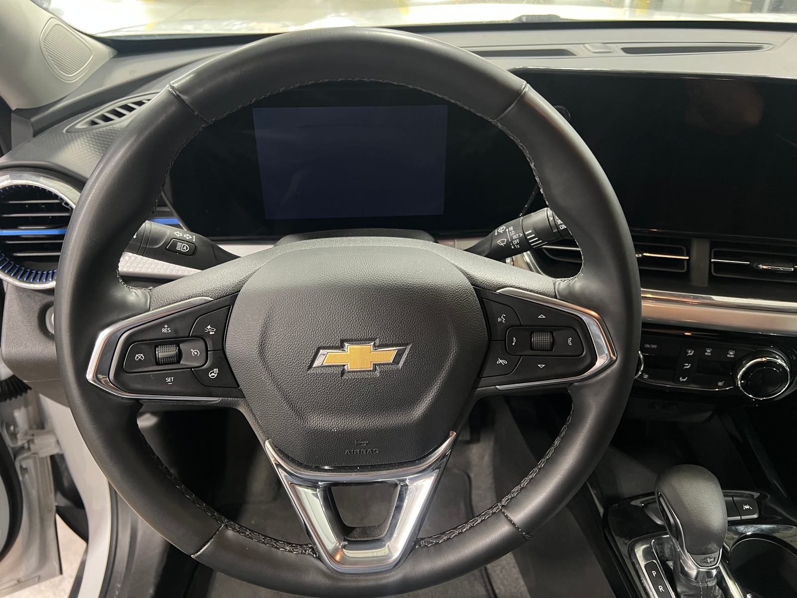 Thumbnail: 2025 Chevrolet Trax - 5