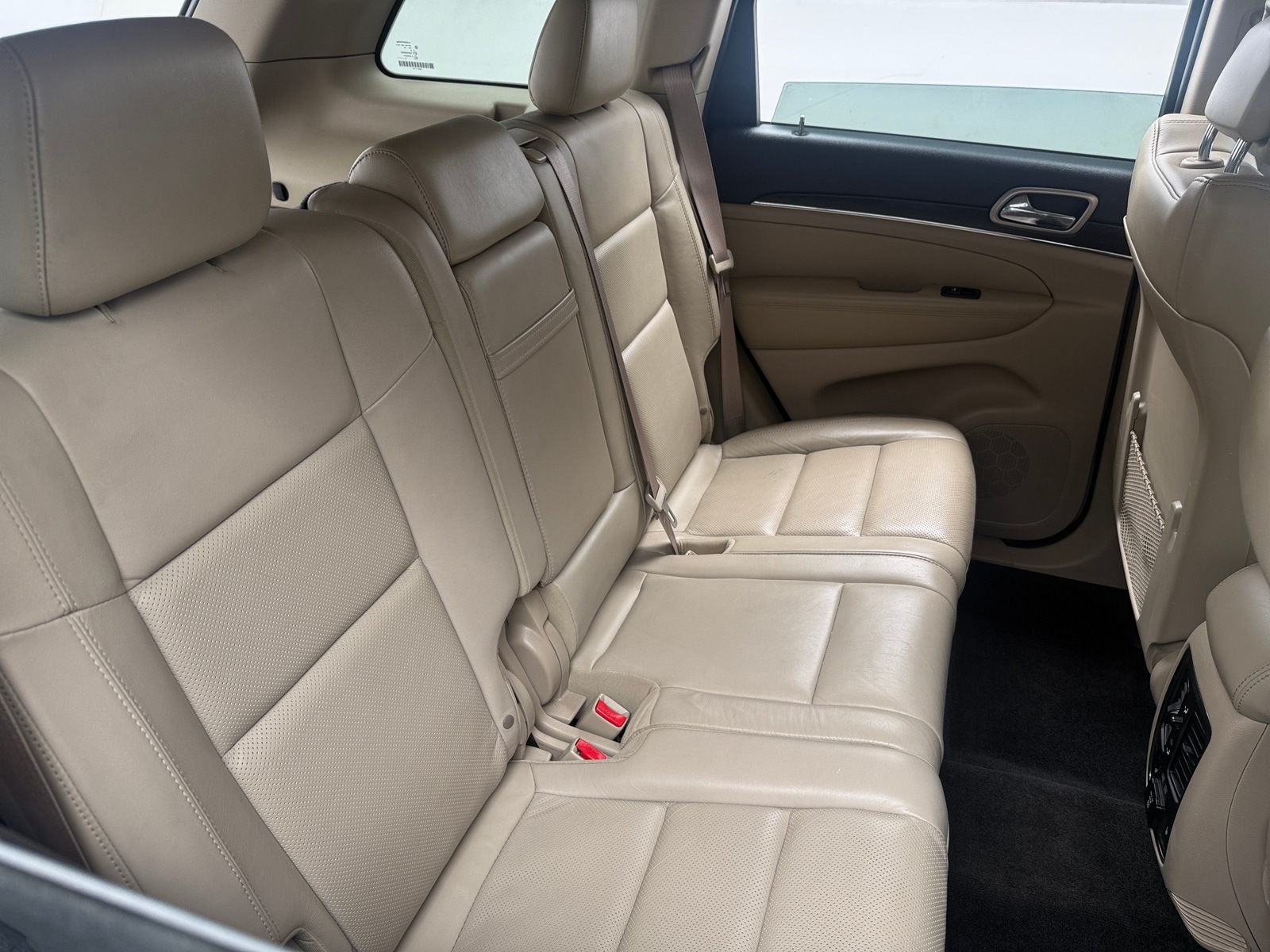 Thumbnail: 2015 Jeep Grand Cherokee - 5