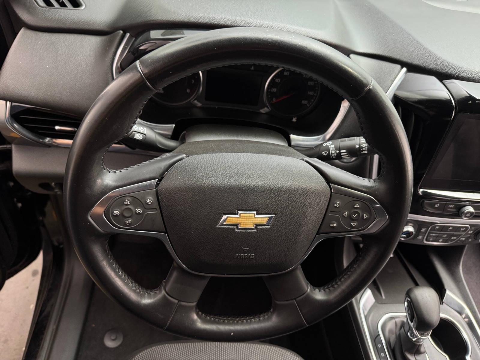 Thumbnail: 2022 Chevrolet Traverse - 5