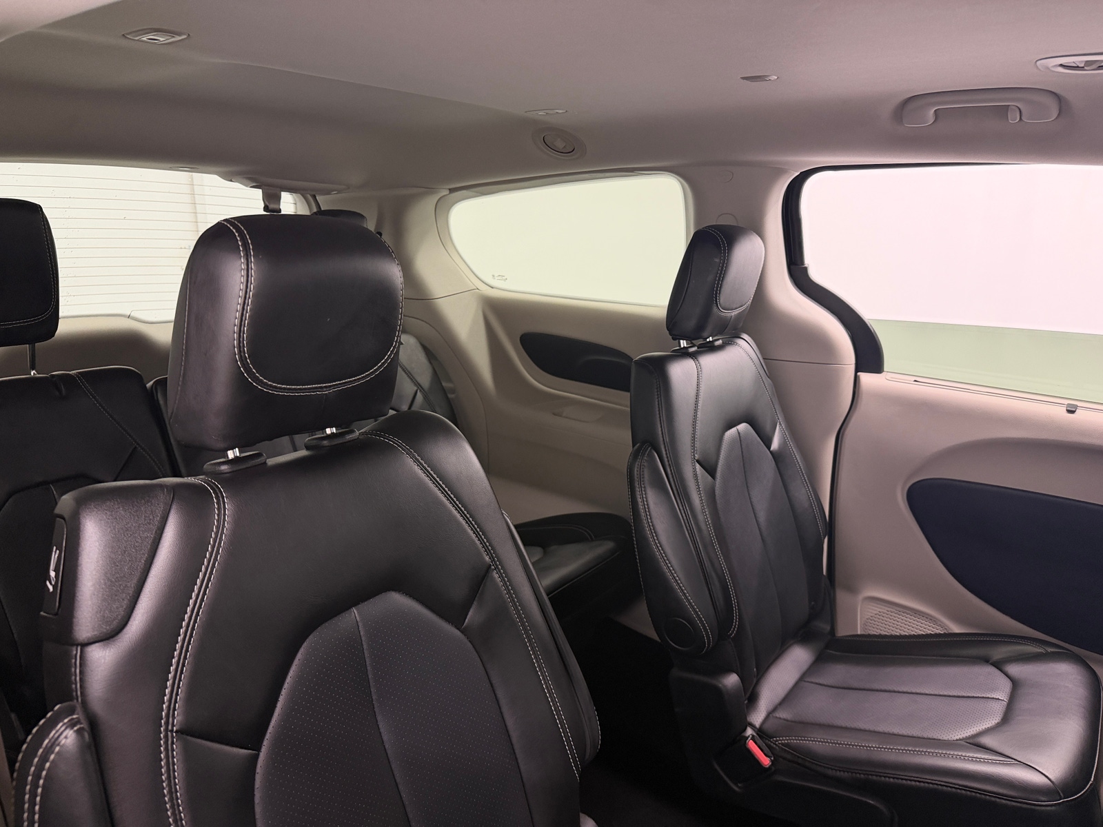 Thumbnail: 2024 Chrysler Pacifica - 5