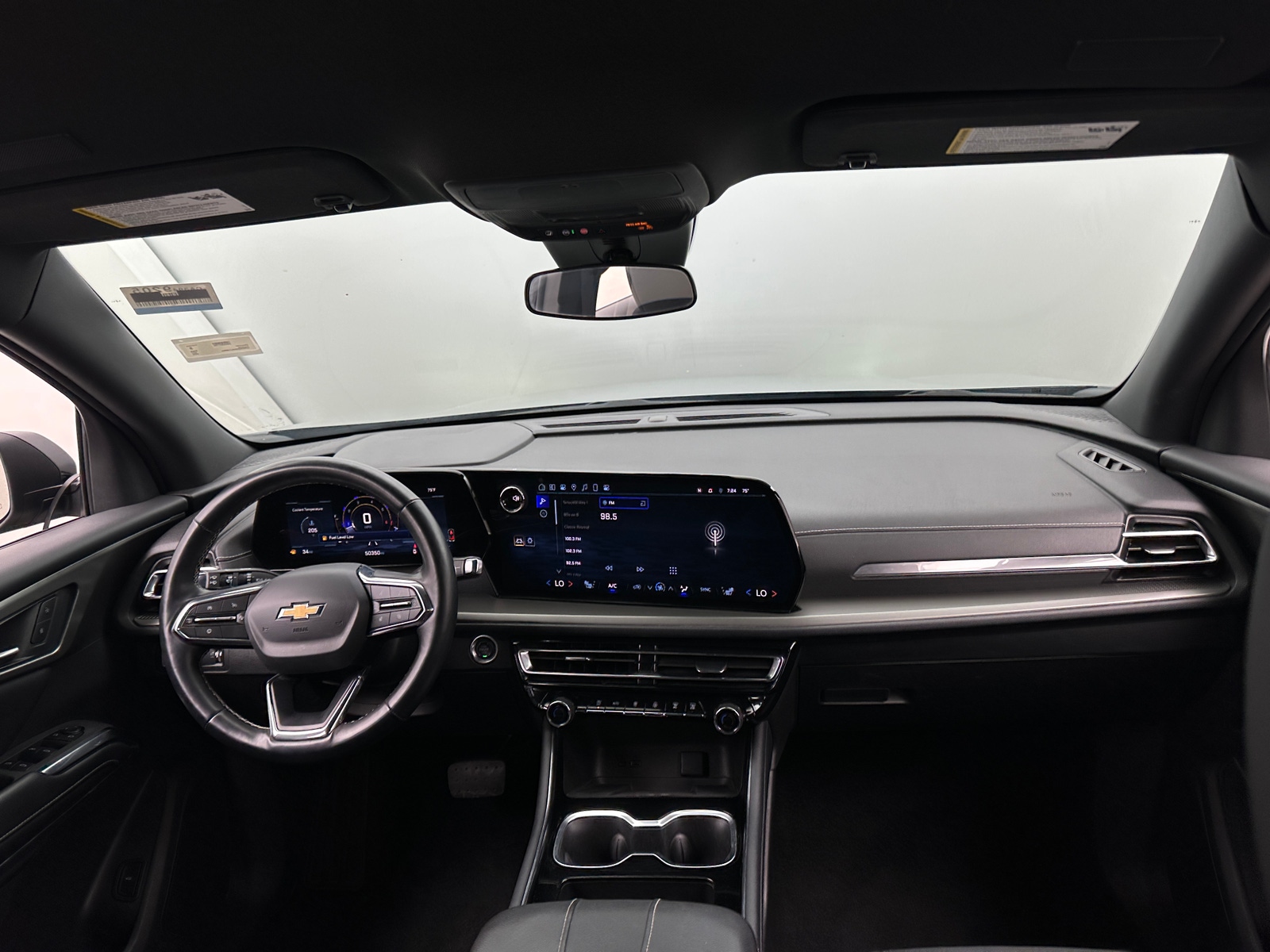 Thumbnail: 2025 Chevrolet Traverse - 2