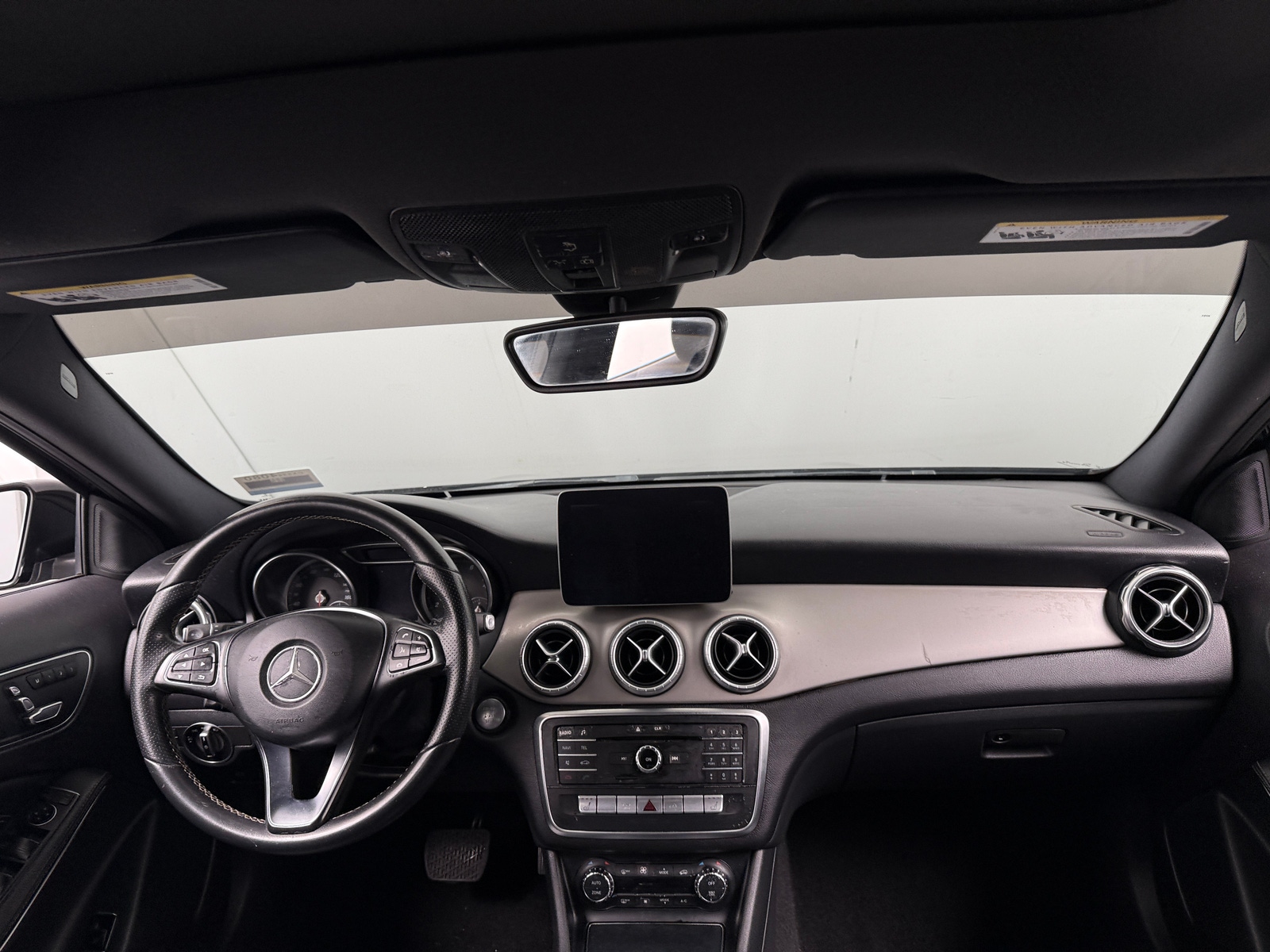 Thumbnail: 2018 Mercedes-Benz GLA - 3