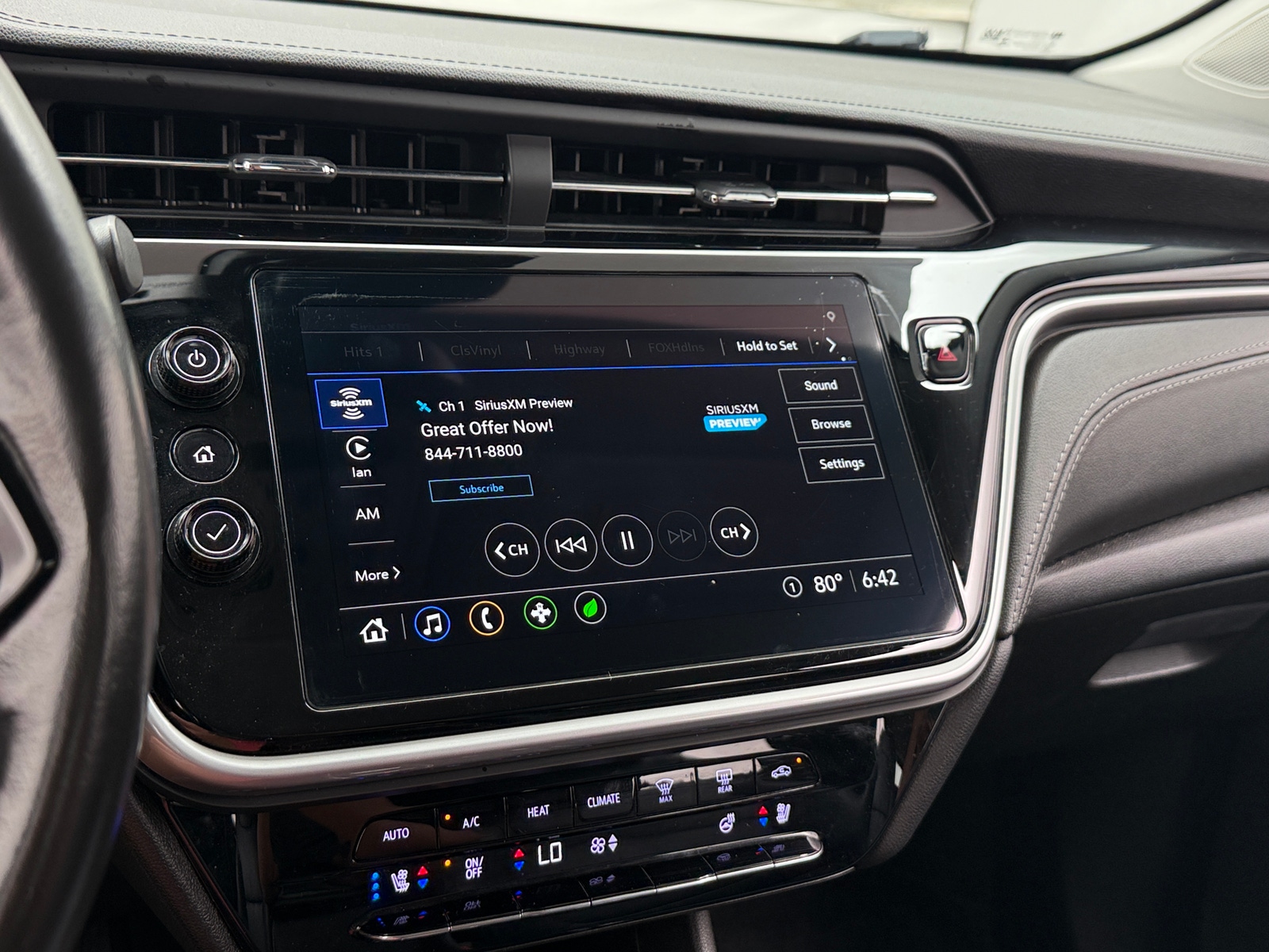 Thumbnail: 2023 Chevrolet Bolt EUV - 3