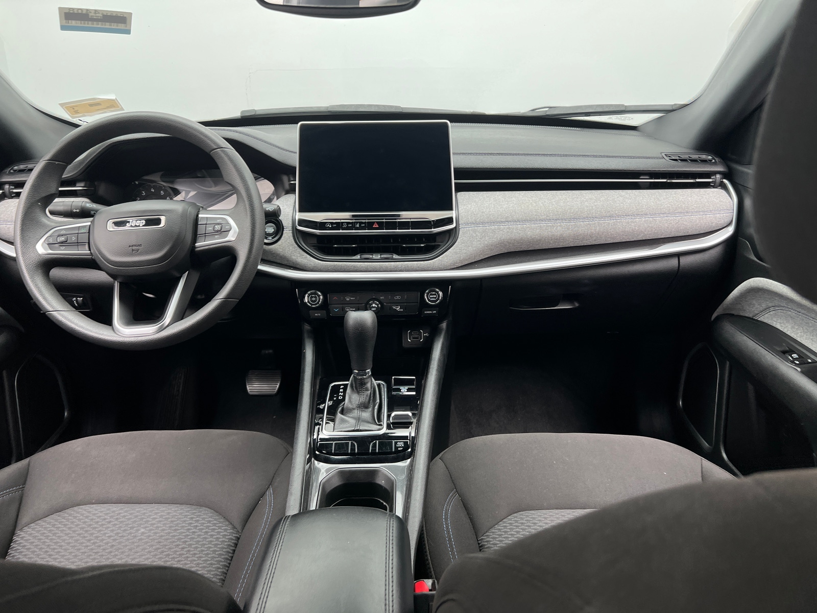 Thumbnail: 2023 Jeep Compass - 3