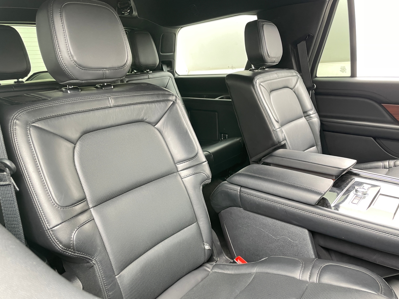 Thumbnail: 2021 Lincoln Navigator - 5