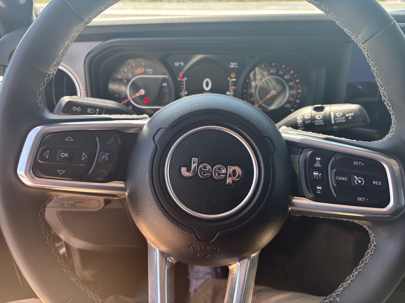 Thumbnail: 2025 Jeep Wrangler - 5