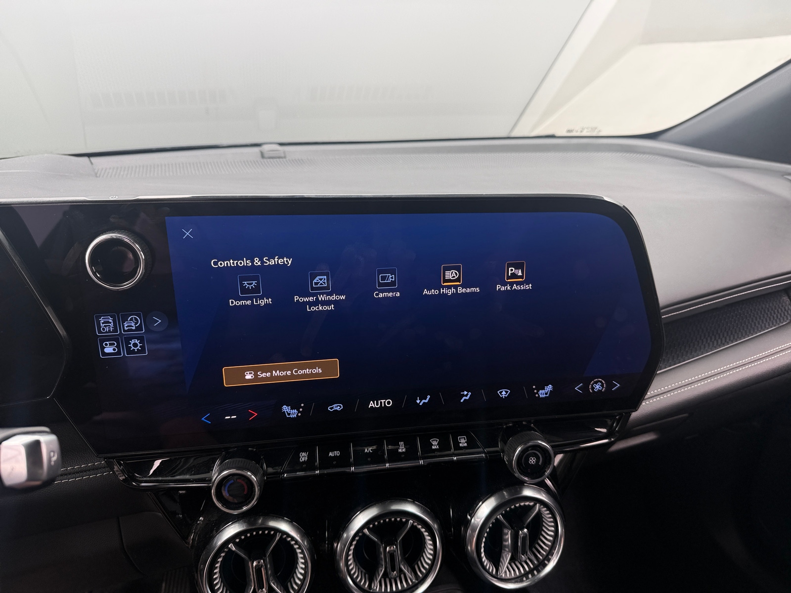 Thumbnail: 2024 Chevrolet Blazer EV - 3