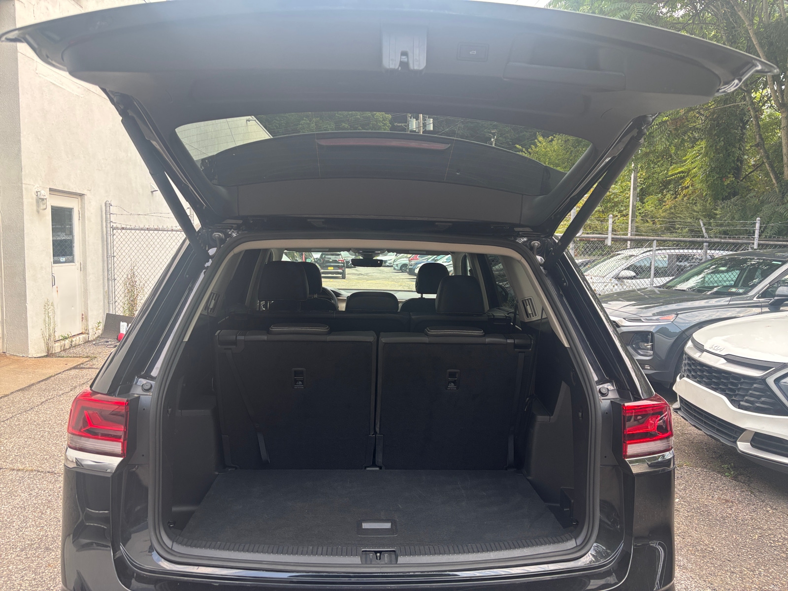 Thumbnail: 2026 Volkswagen Atlas - 7