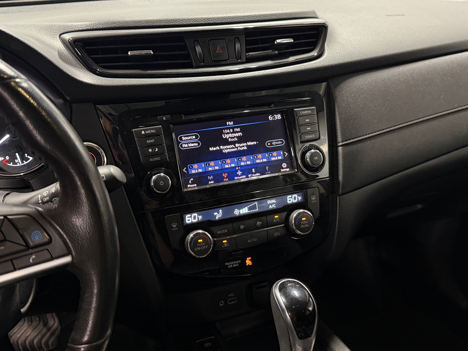 Thumbnail: 2019 Nissan Rogue - 4