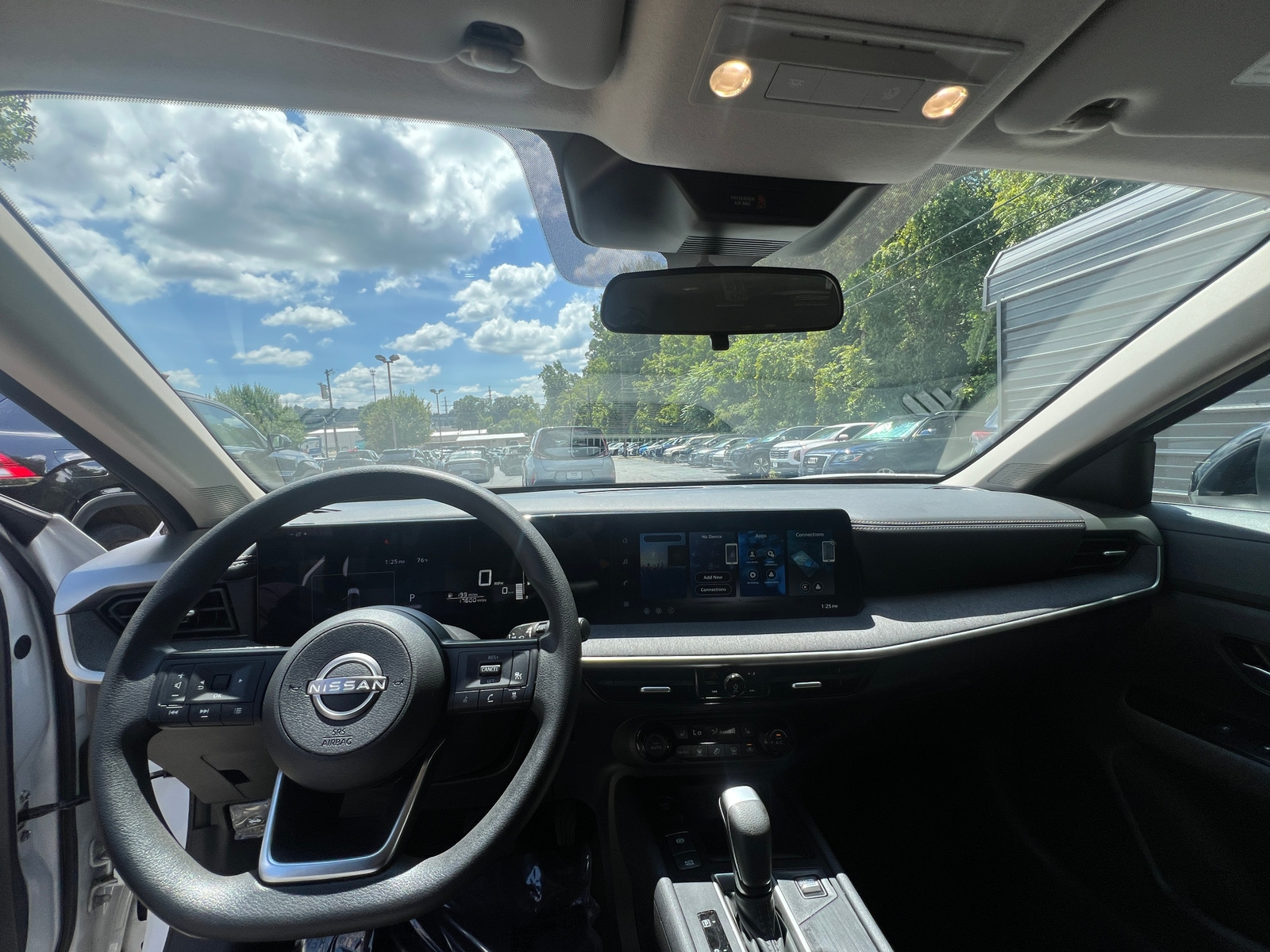 Thumbnail: 2026 Nissan Kicks - 3
