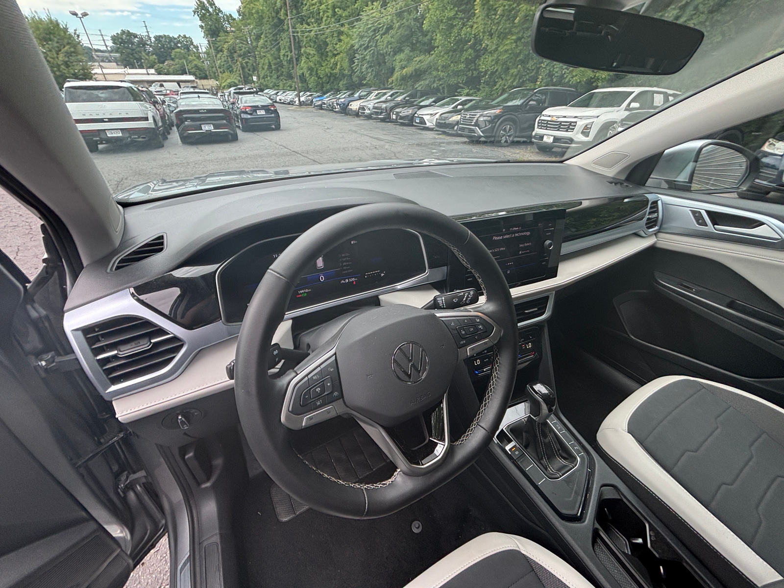 Thumbnail: 2026 Volkswagen Taos - 3