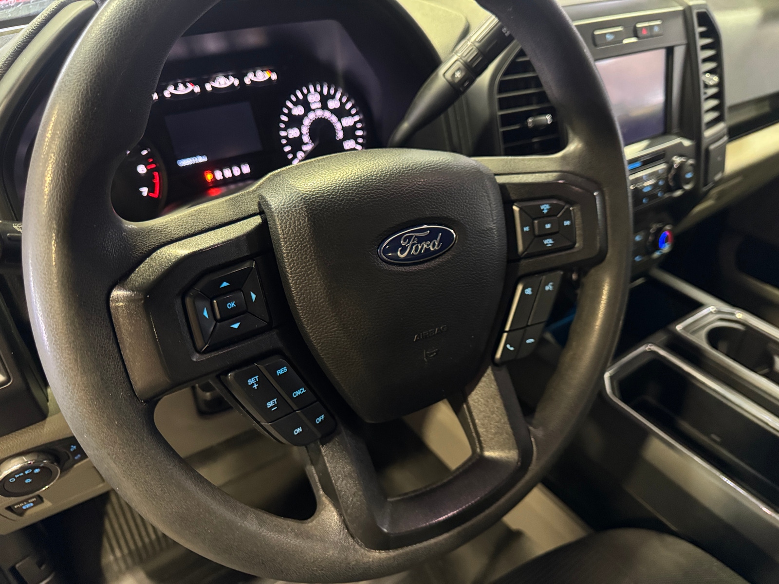 Thumbnail: 2020 Ford Econoline - 5