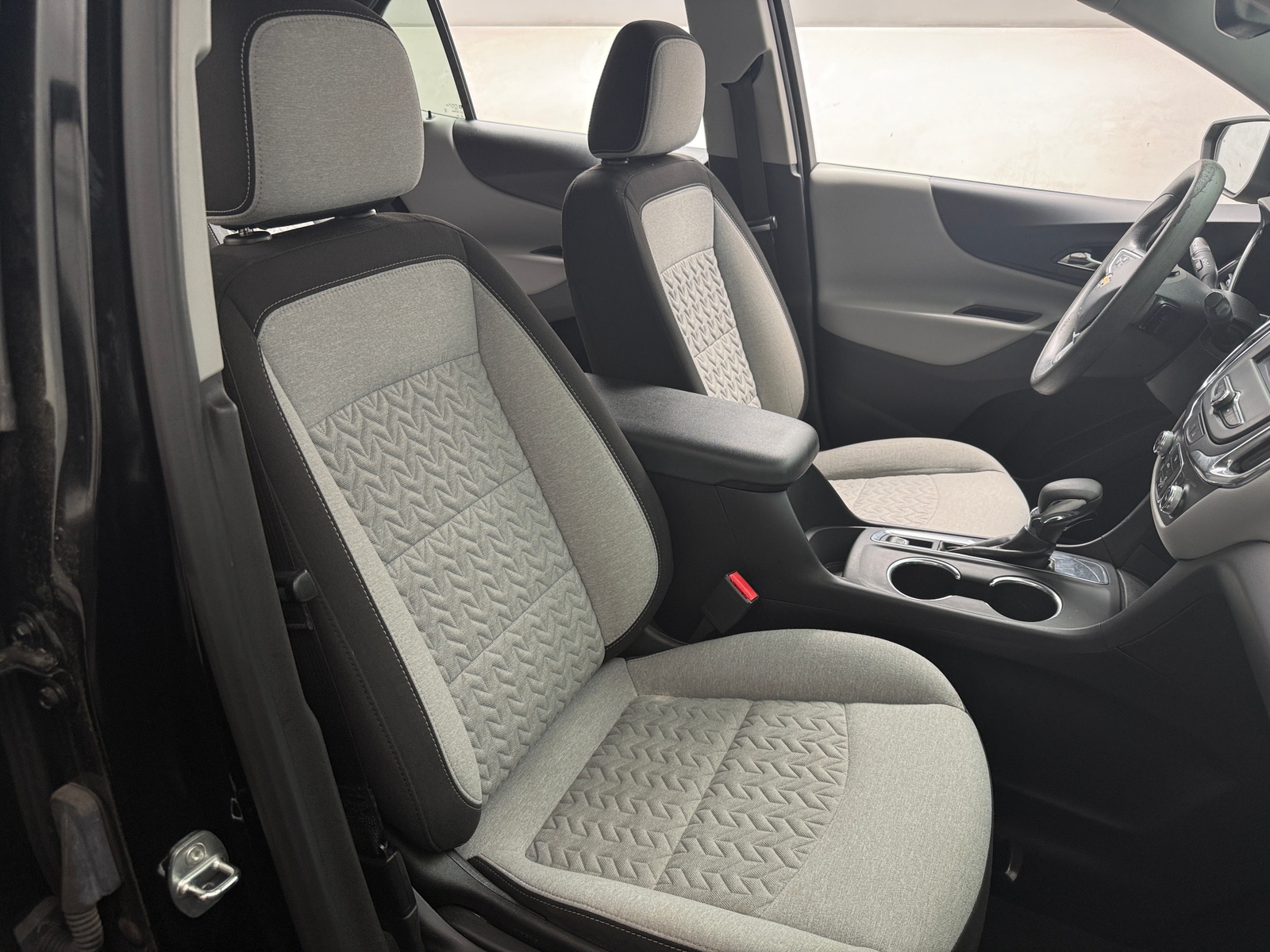 Thumbnail: 2022 Chevrolet Equinox - 2