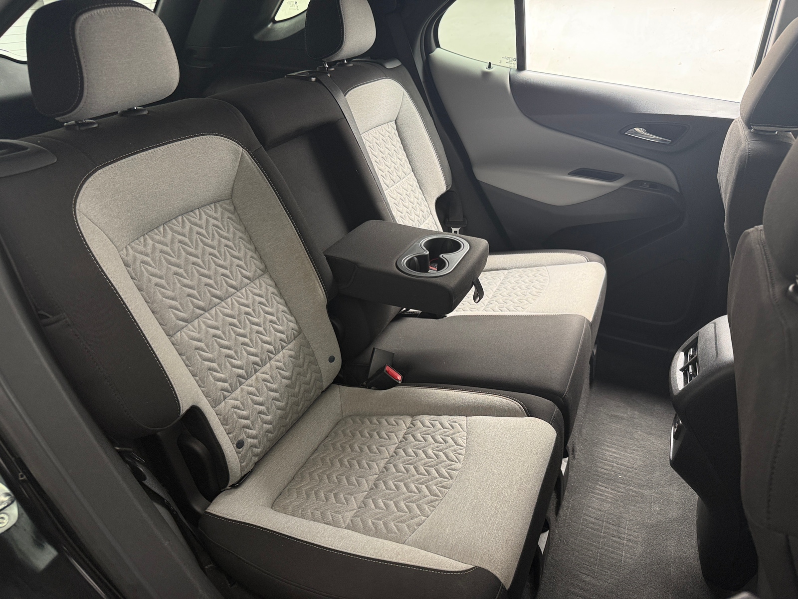 Thumbnail: 2022 Chevrolet Equinox - 6