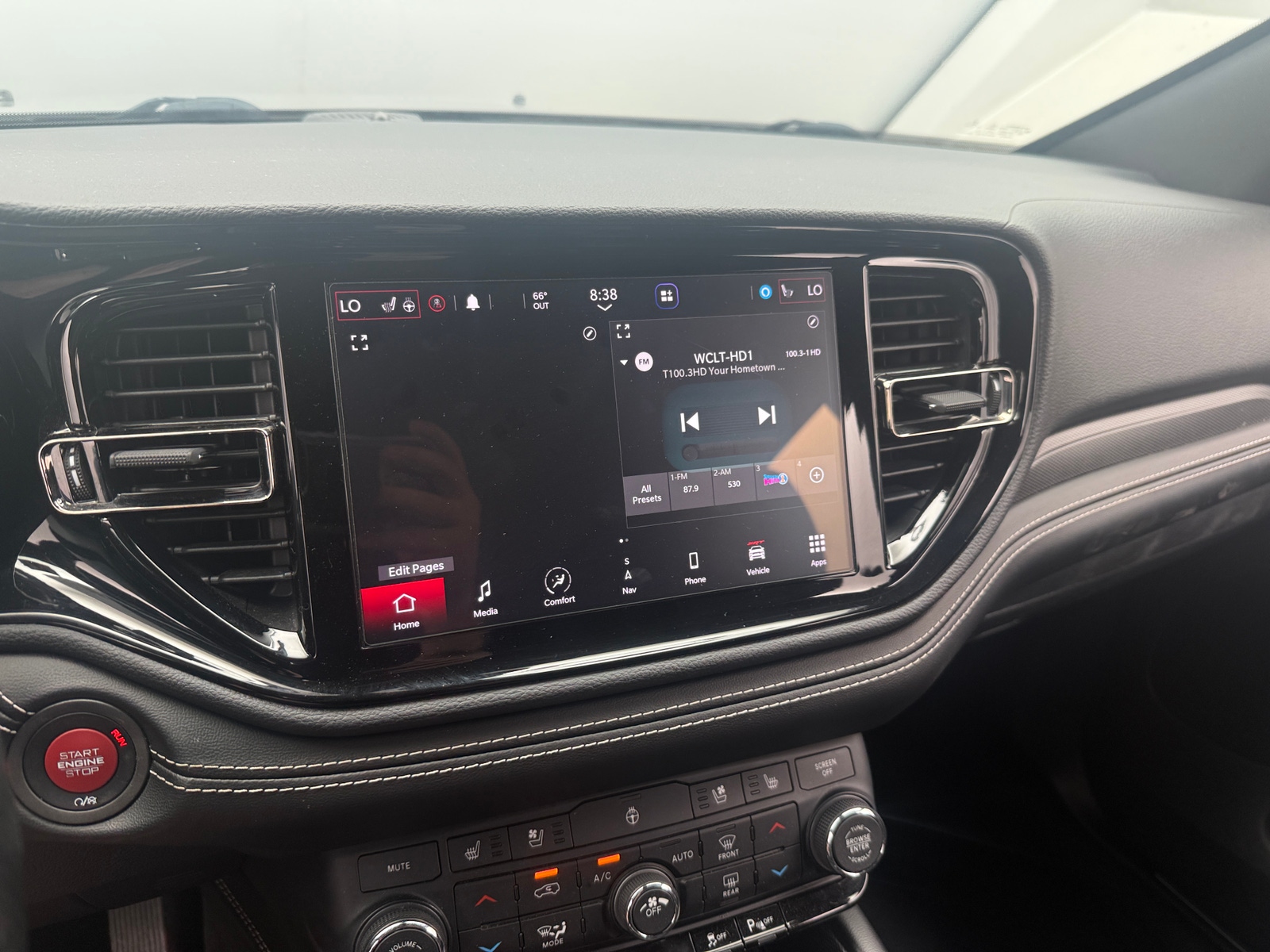 Thumbnail: 2021 Dodge Durango - 3