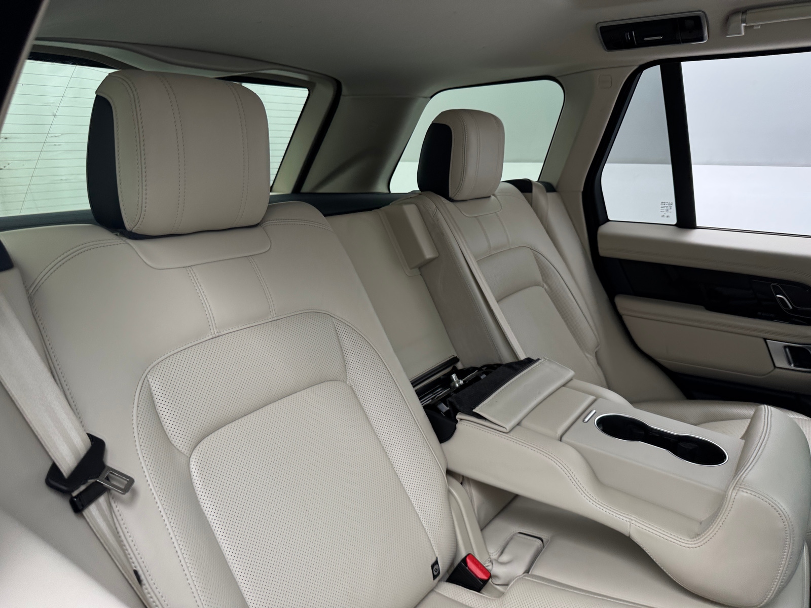 Thumbnail: 2020 Land Rover Range Rover - 5