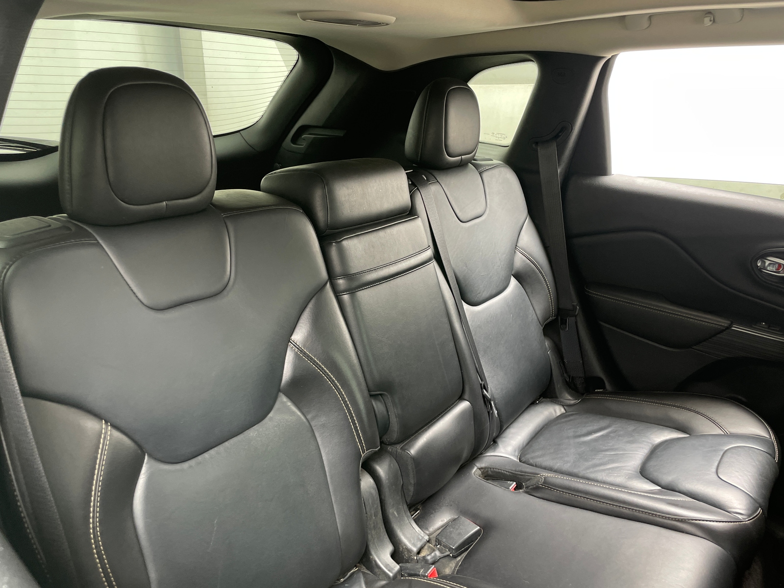 Thumbnail: 2016 Jeep Cherokee - 5