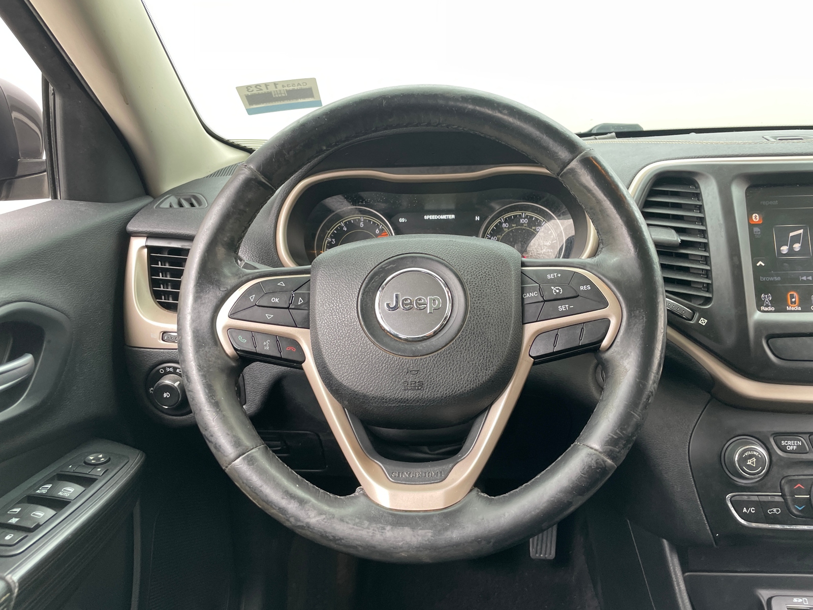 Thumbnail: 2016 Jeep Cherokee - 4