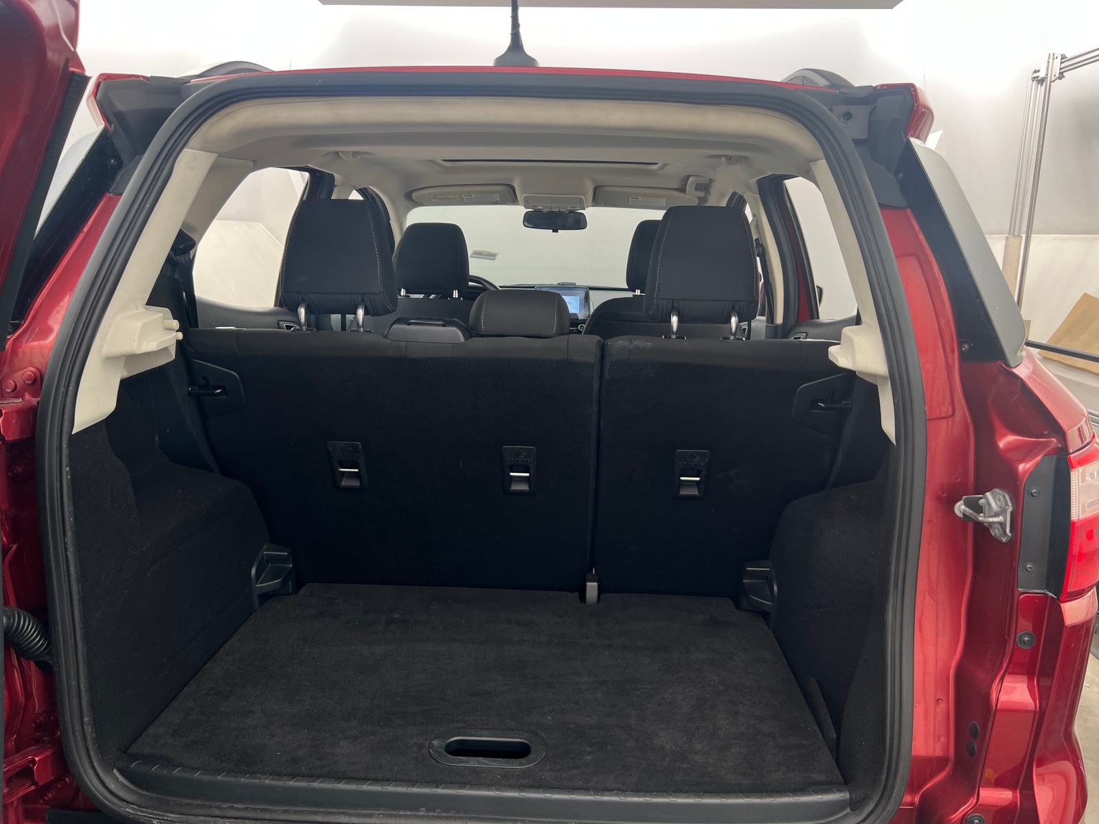 Thumbnail: 2019 Ford EcoSport - 7