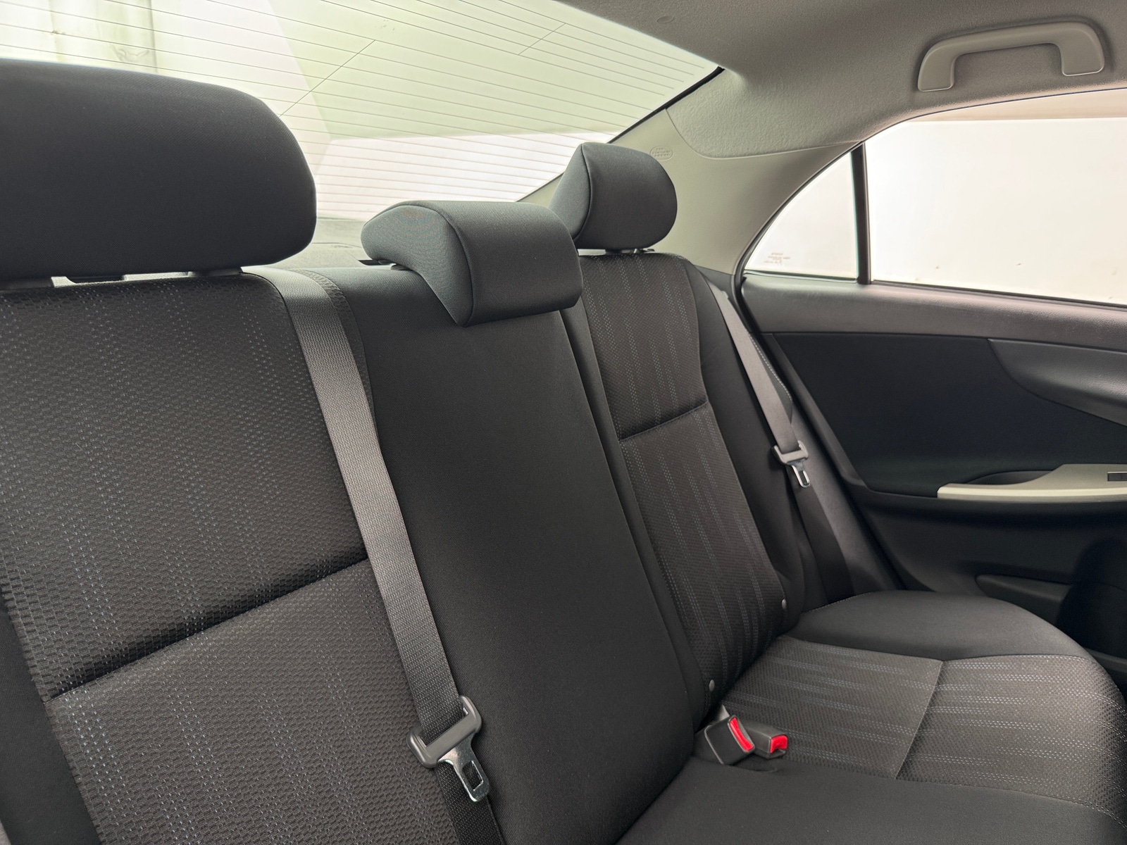 Thumbnail: 2013 Toyota Corolla - 6